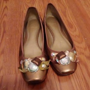 Vera Wang leather flats